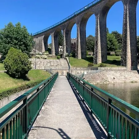 Casa Alem Da Ponte بيت للعطل